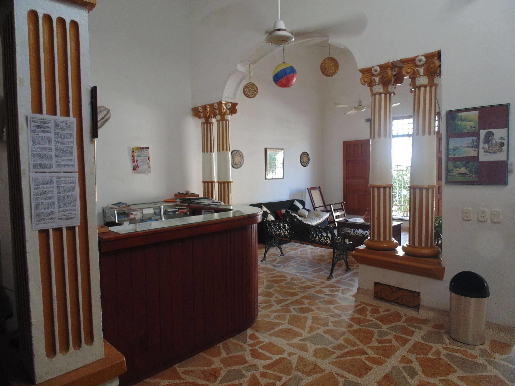 Отель Hospederia Casa Familiar Санта-Марта Экстерьер фото